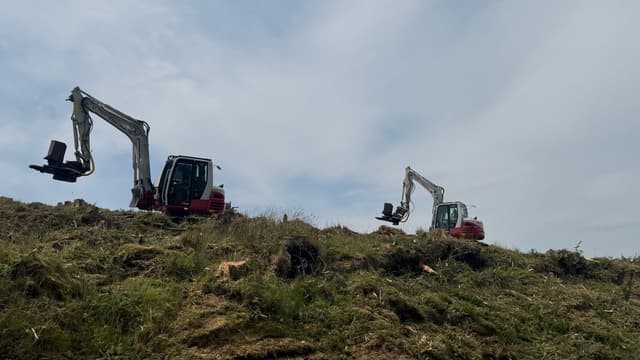 Low Ground Pressure Mulching & Restoration (Blea Moor, The Yorkshire Dales National Park - Phase 1)